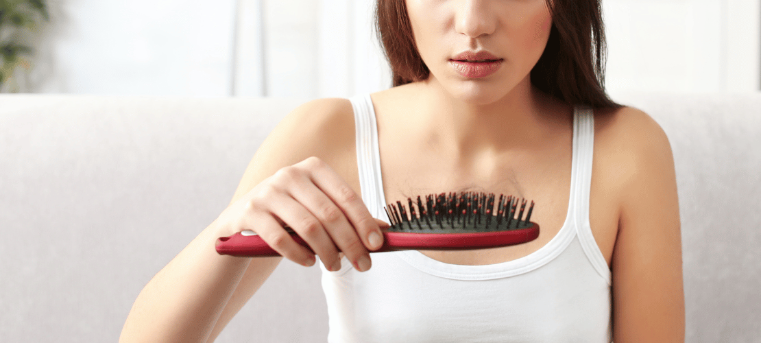 Comprendre la chute de cheveux - article