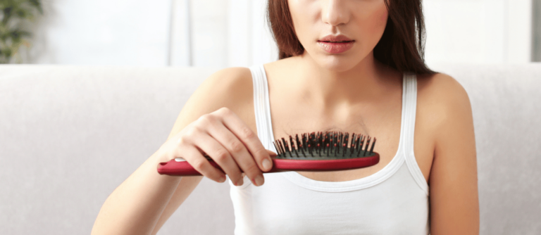 Comprendre la chute de cheveux - article