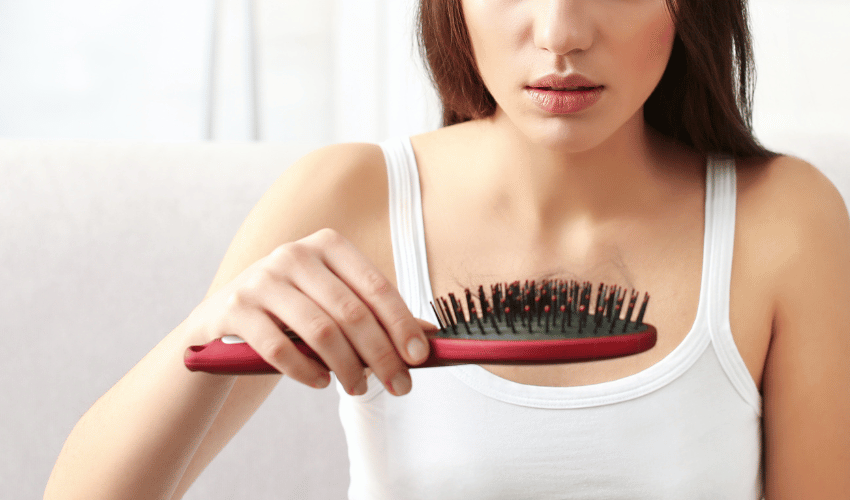 Comprendre la chute de cheveux - article